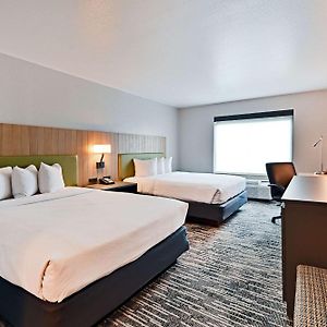 Queen Room Two Queen Beds